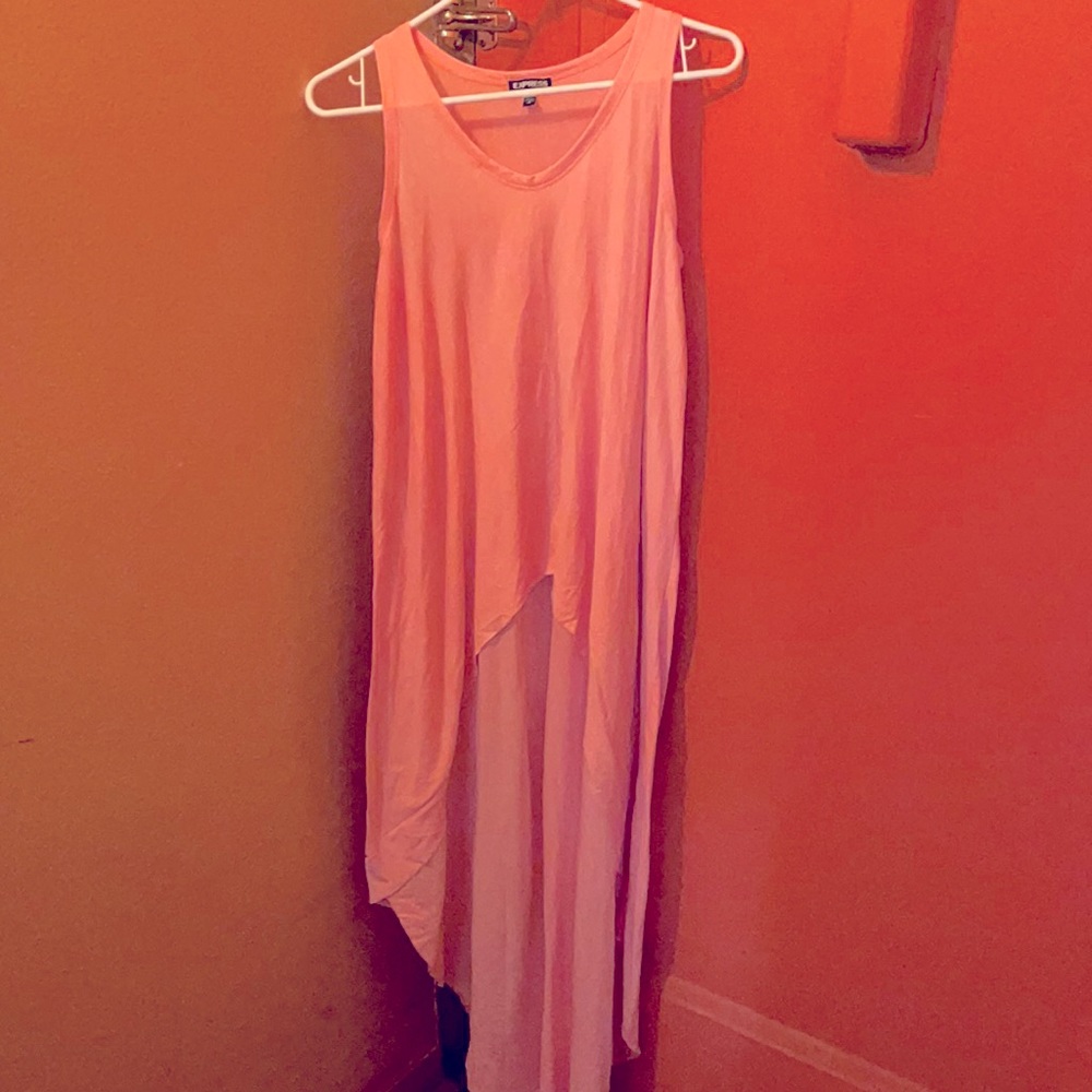 Cotton shirt, short front, long back in pink